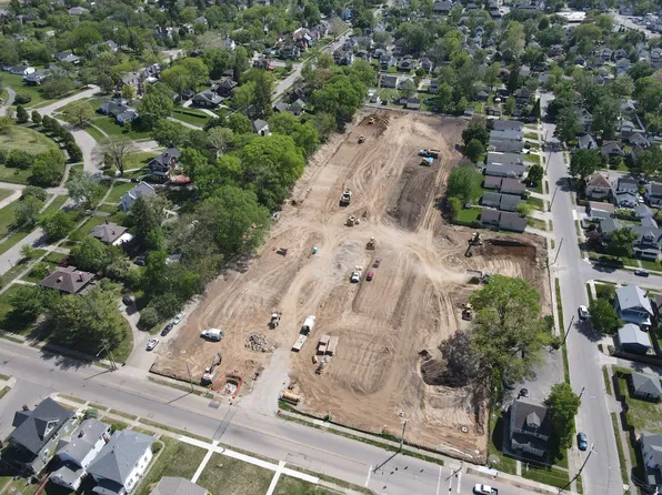 Homes Available Soon, Townes of Lincoln Village