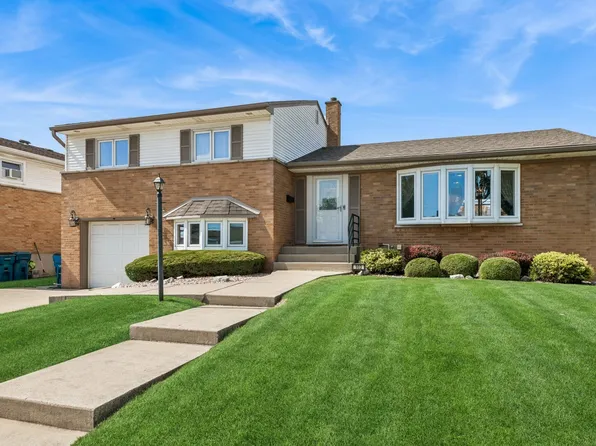 903 Norwood St, Melrose Park, IL 60160