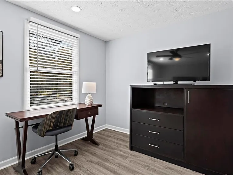 1858 Shenandoah Valley Ln SE — Photo 31