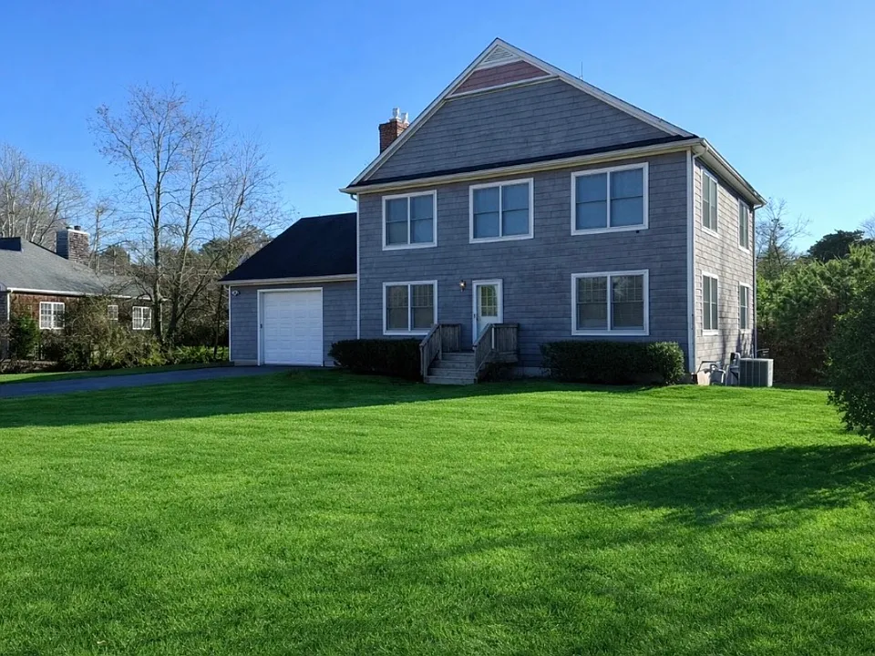 32 Sugar Loaf Rd