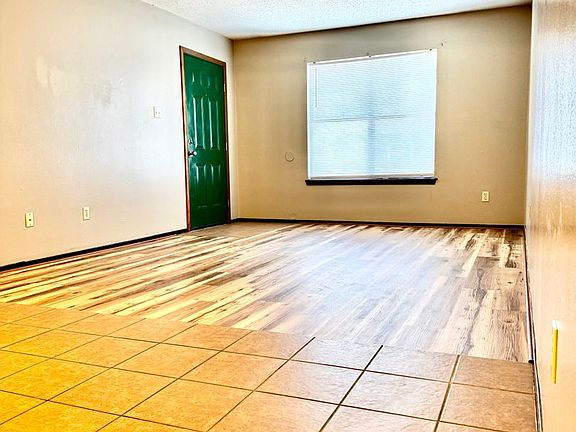 5th image of 4133 NE Stallings Dr APT 501