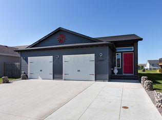4559 15th St S, Moorhead, MN 56560