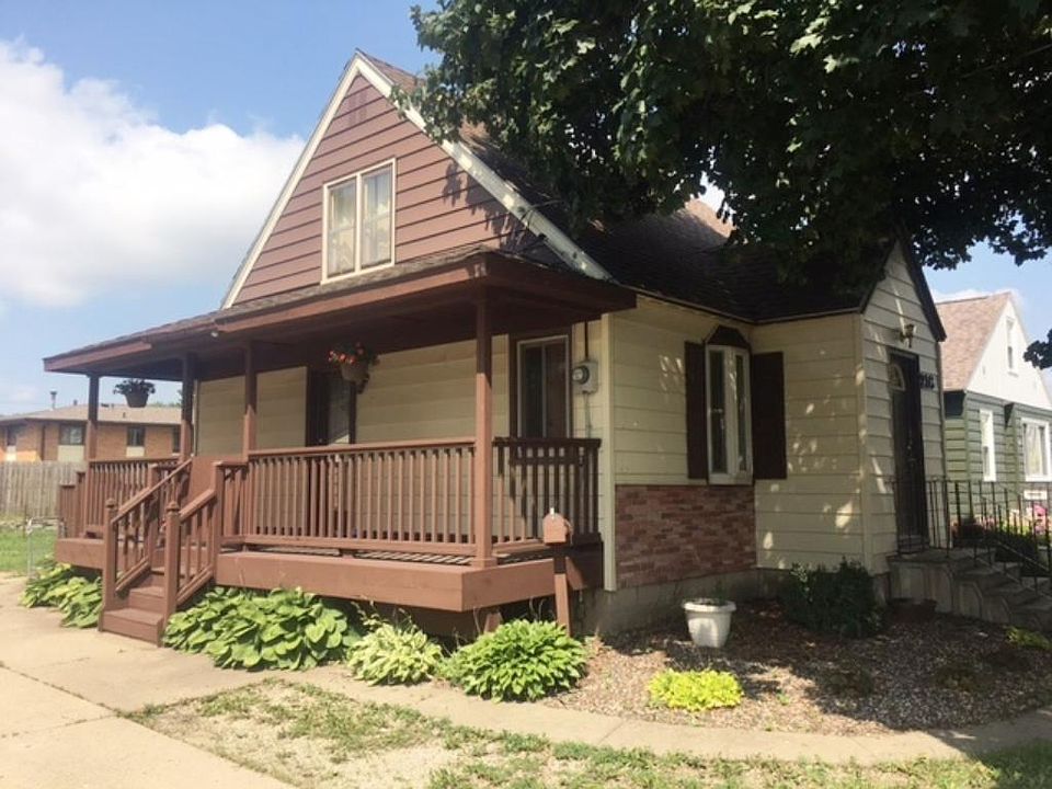 1st image of 216 Barney St