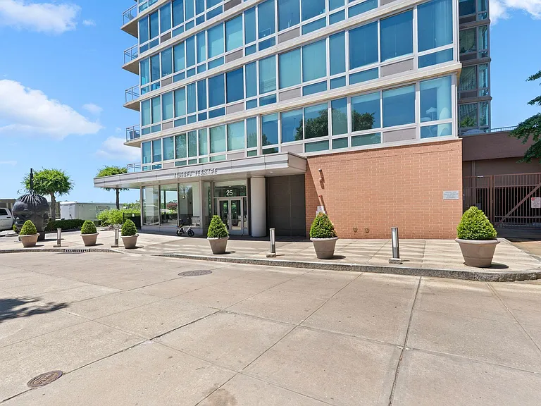 25 Hudson St #805 — Photo 38