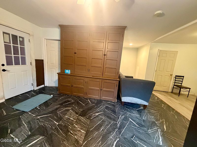 4th image of 19 Regent Street