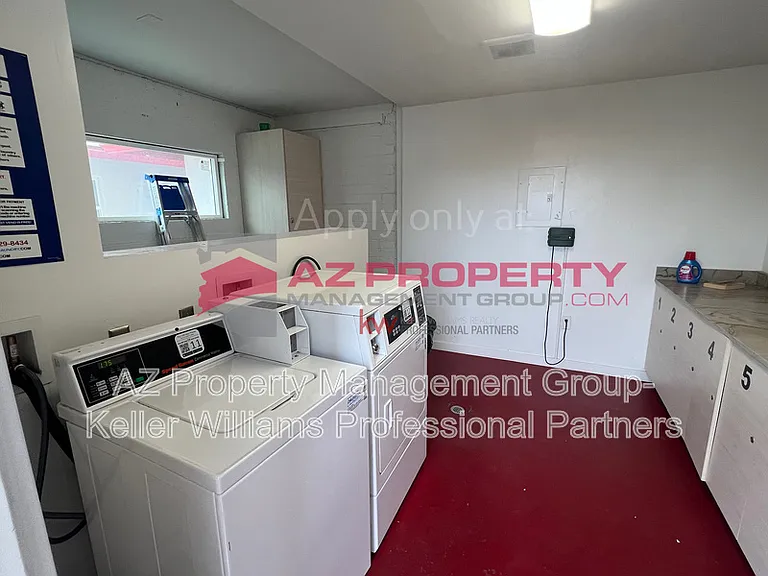 338 E Portland St — Photo 14