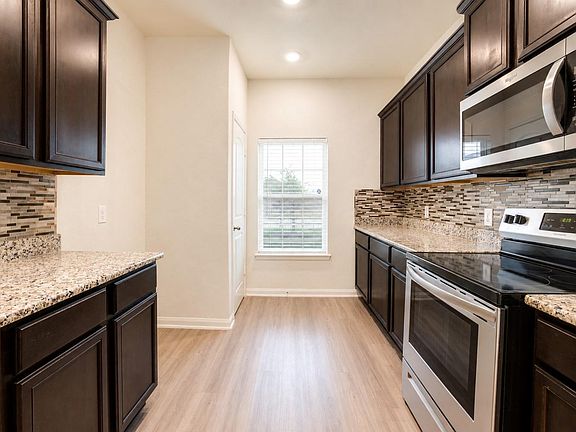 4th image of 3001 Iron Woods Dr