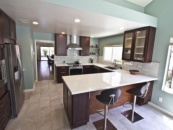 2nd image of 8040 Stone Pl