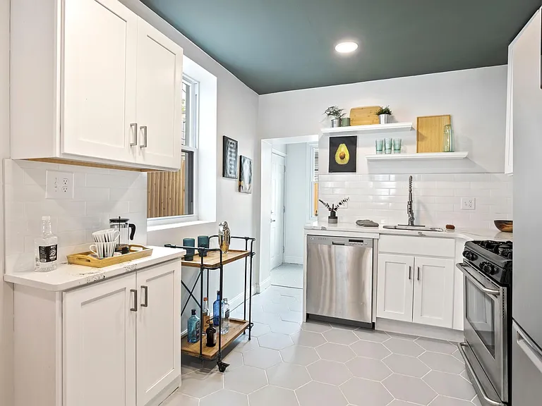 1529 S Garnet St — Photo 11