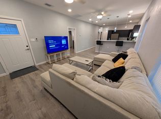 118 Canadian St, San Antonio, TX 78202