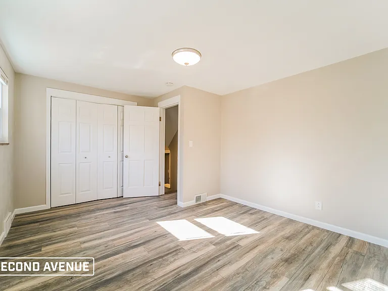 512 Holly Dr — Photo 8