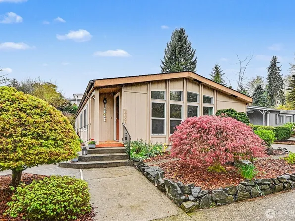 17308 Woodcrest Drive NE, Bothell, WA 98011