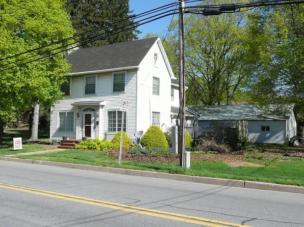 749 Mahoning St, Milton, PA 17847