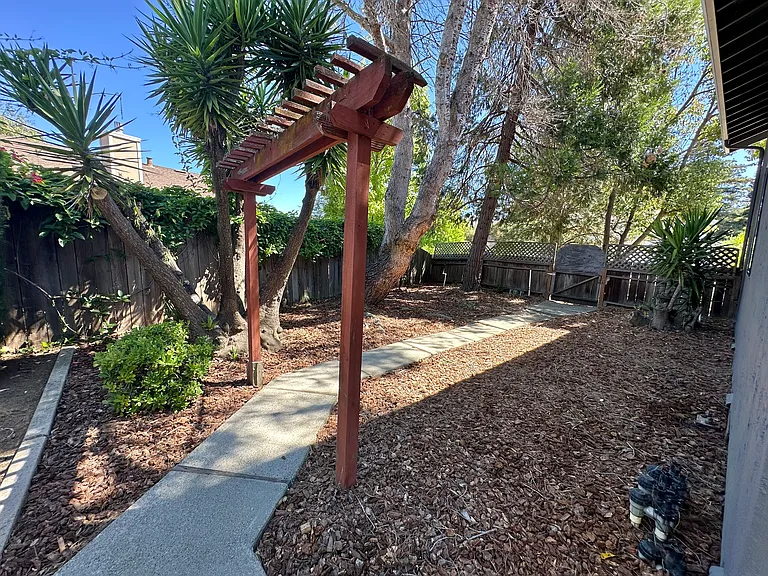 768 Rose Dr — Photo 52