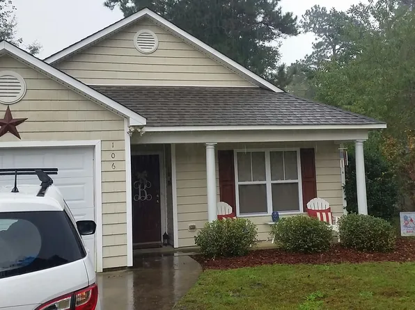 106 Holly Tree Ln, Hampstead, NC 28443