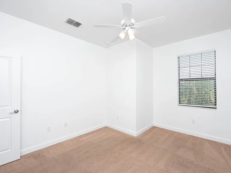 15218 Sunny Day Dr — Photo 43