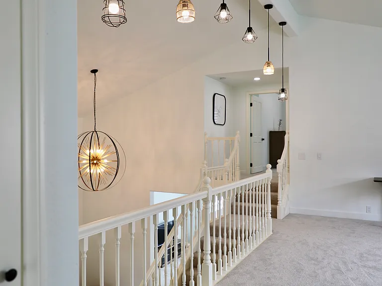 2411 Monaco Dr — Photo 36
