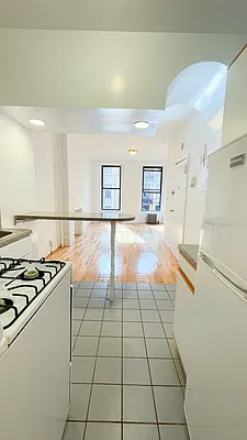 Rented by Urban Real Estate Inc | media 9