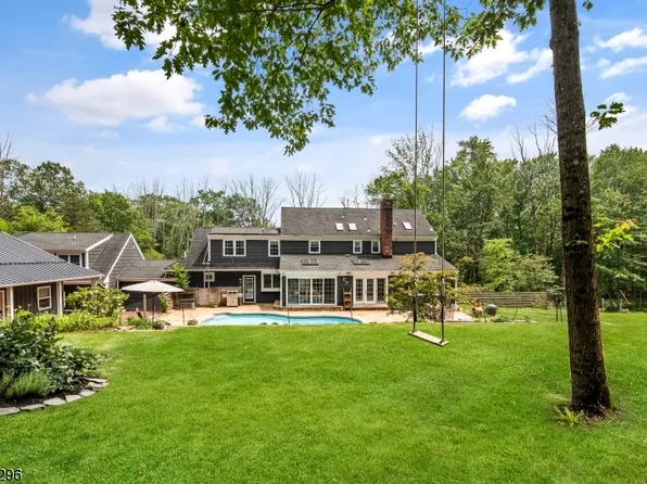 16 Ridge Rd, Peapack Gladstone Boro, NJ 07934