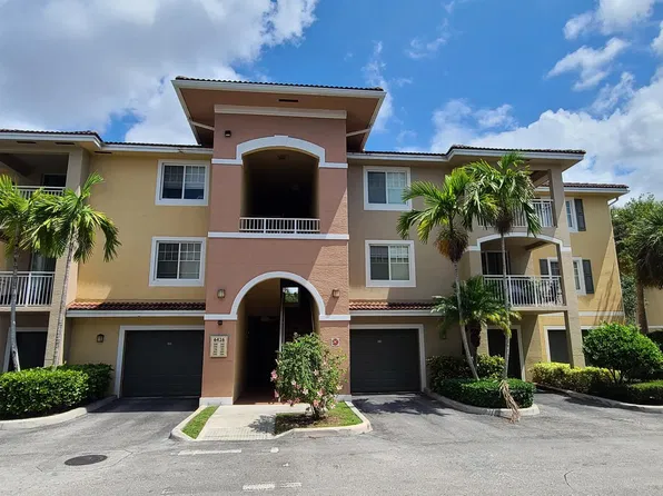 6426 Emerald Dunes Dr APT 105, West Palm Beach, FL 33411