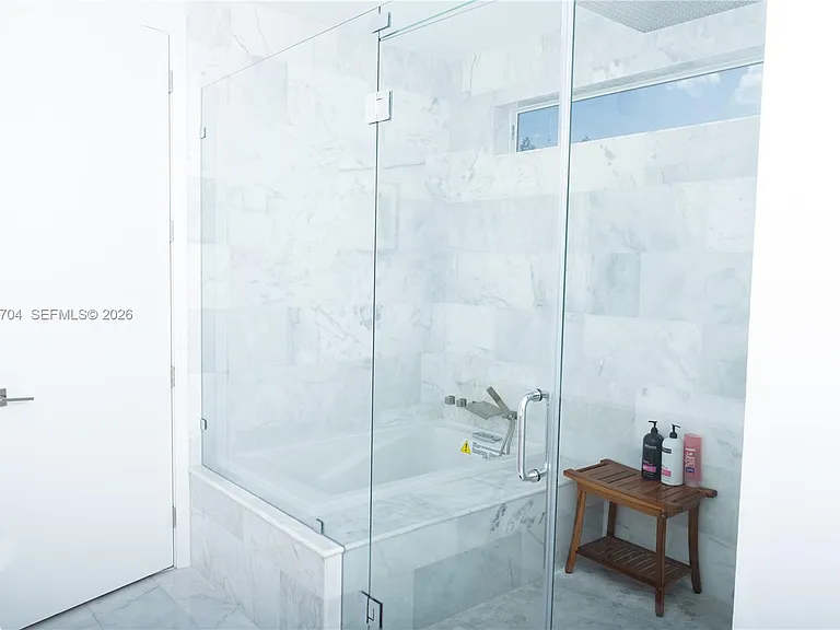 3524 SW 25th Ter — Photo 35