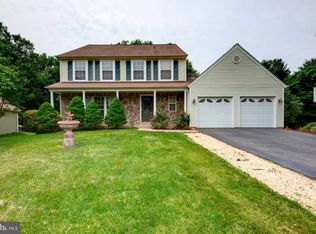 707 Riverview Ct, Sterling, VA 20164