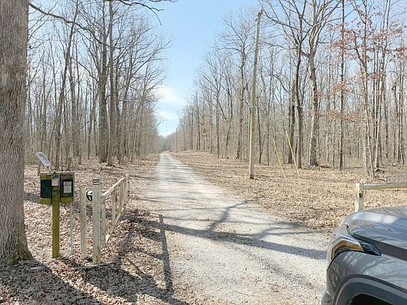 3rd image of 4872 Deer Run Rd