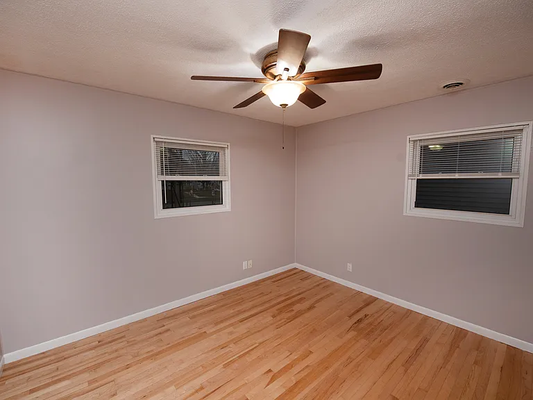2505 Edgelea Dr — Photo 11