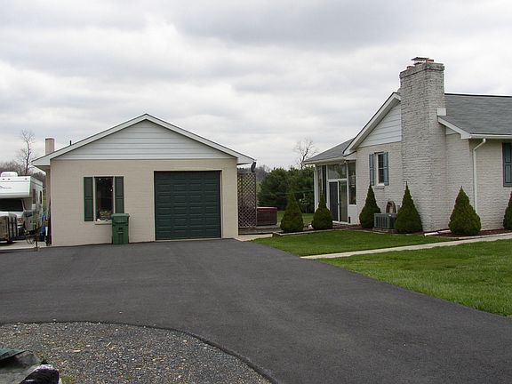 Garage and Motor Home Pad