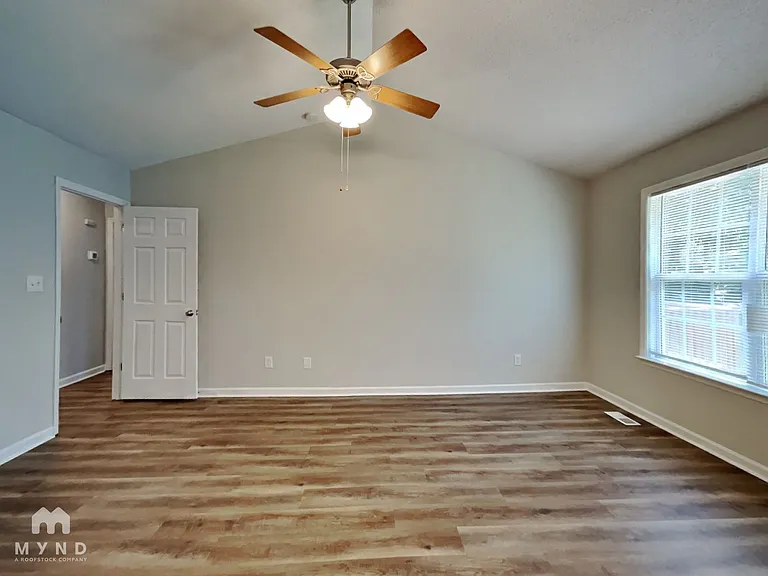 589 Spaniel Ln — Photo 10