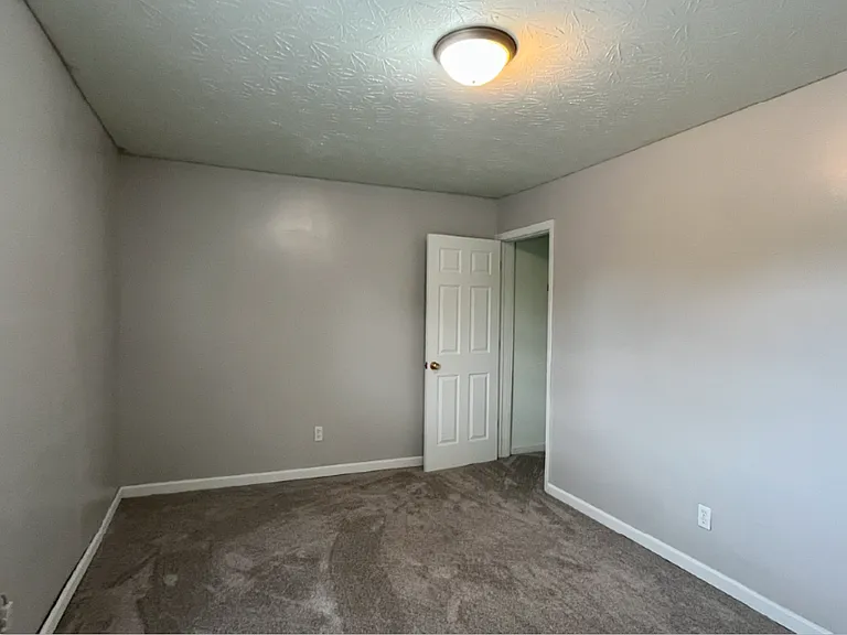 236 W Main St — Photo 13