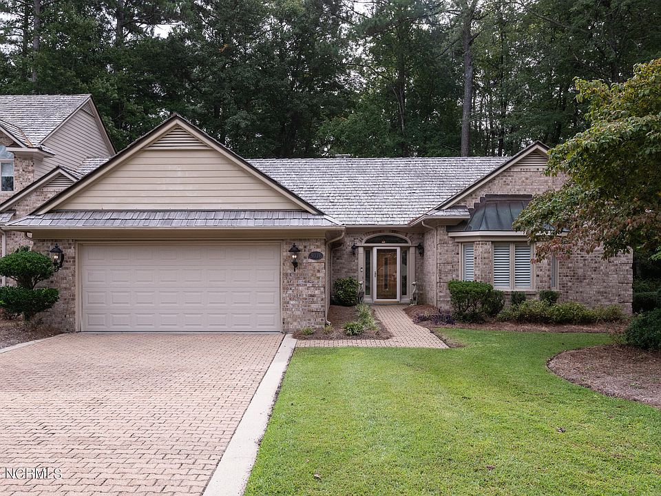 1st image of 3076 Dartmouth Drive