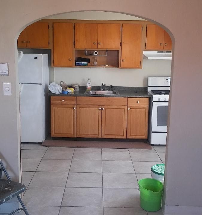 1st image of 2441 S 11th St Floor 2