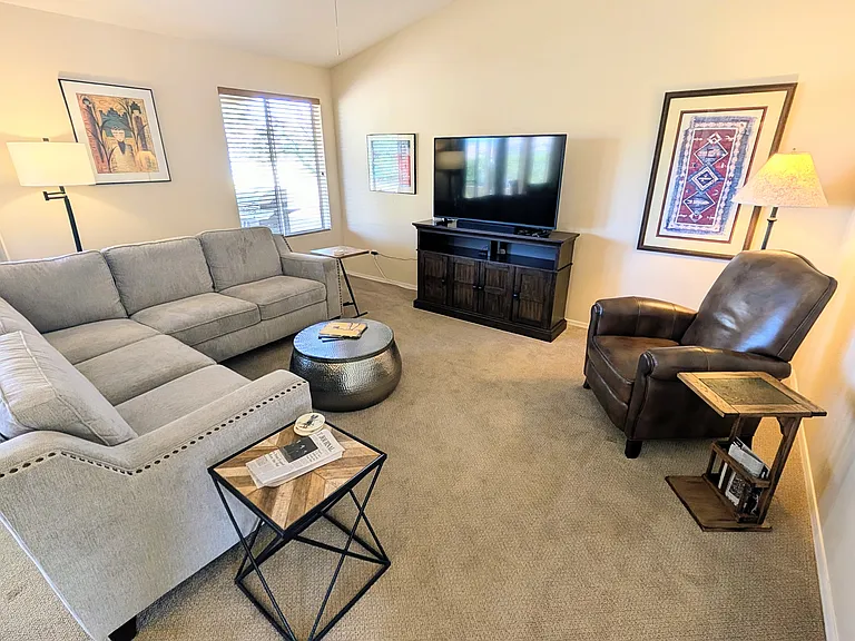 38774 S Desert Bluff Dr — Photo 10