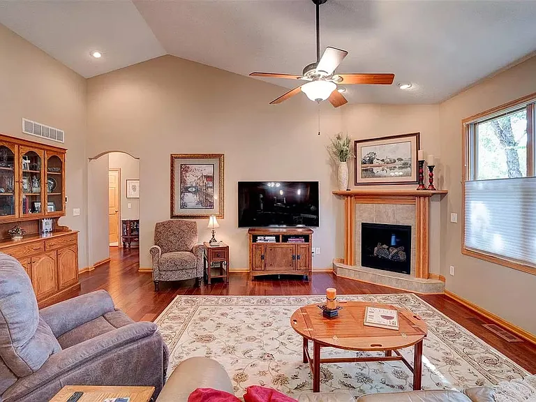 3449 N Jamie Ln — Photo 33