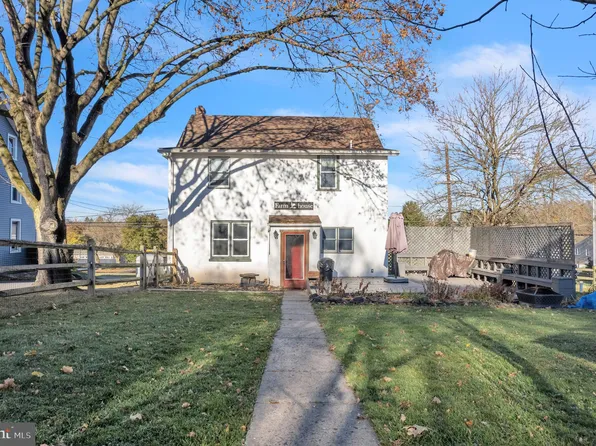 716 Morwood Rd, Telford, PA 18969