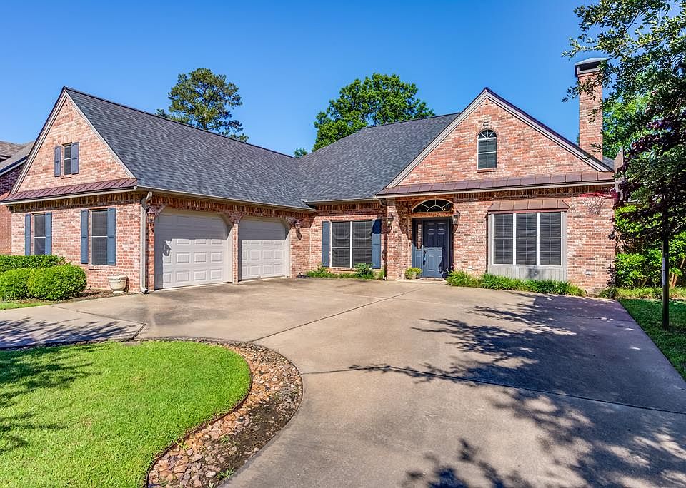 1st image of 103 Winged Foot Dr