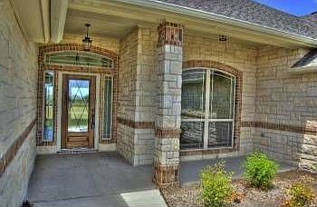 1st image of 209 Sarahs Ln