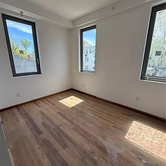 536 Smith St #201 — Photo 11