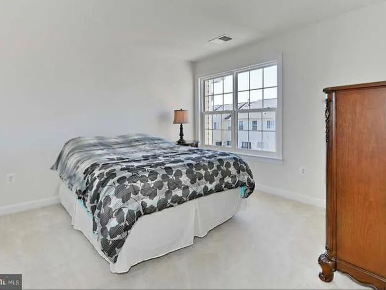 6216 Lawson Dr — Photo 13