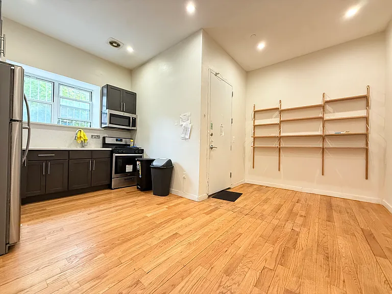 210 Lewis Ave #1 — Photo 2