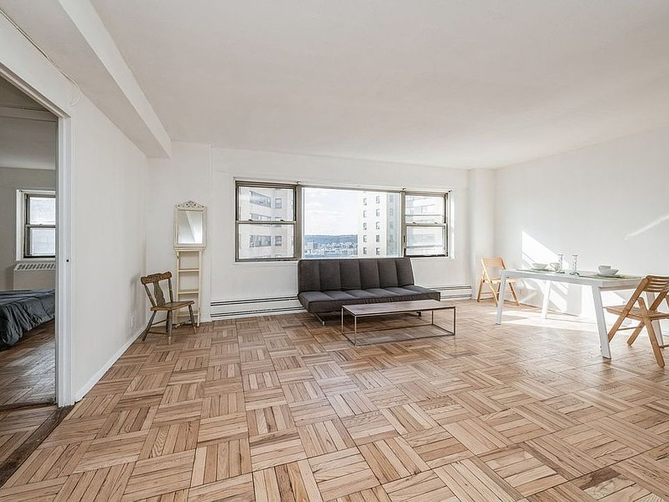 1st image of 9 Fordham Hill Oval APT 8D