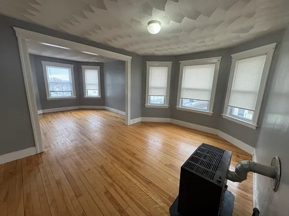 156 Fairmont Ave #2, Worcester, MA 01604