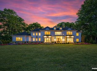 309 Green Ridge Rd, Franklin Lakes, NJ 07417