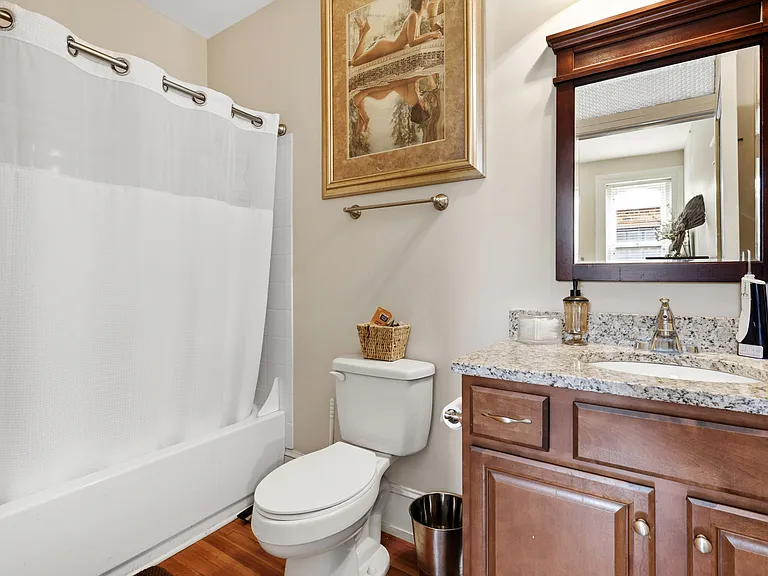 205 E Walnut St #A — Photo 12