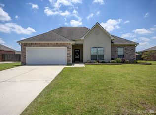 10462 Oakchase Dr, Denham Springs, LA 70706