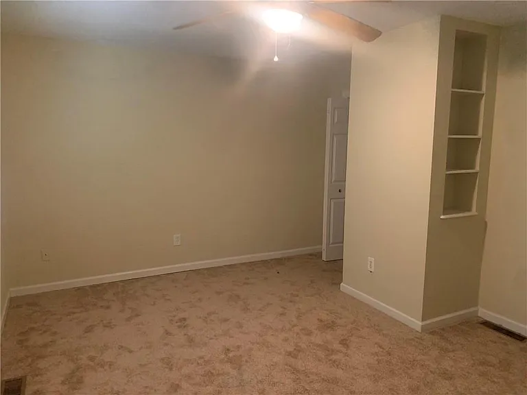 1652 Grist Mill Dr — Photo 9