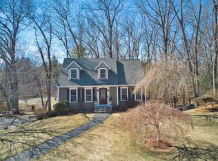 145 Stonebridge Dr, Dracut, MA 01826