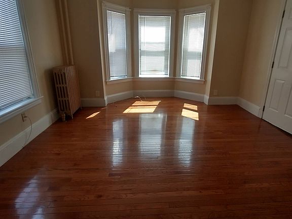 5th image of 85 Lynnfield St #1