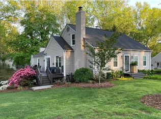 227 Catalpa Dr, Chatham, VA 24531